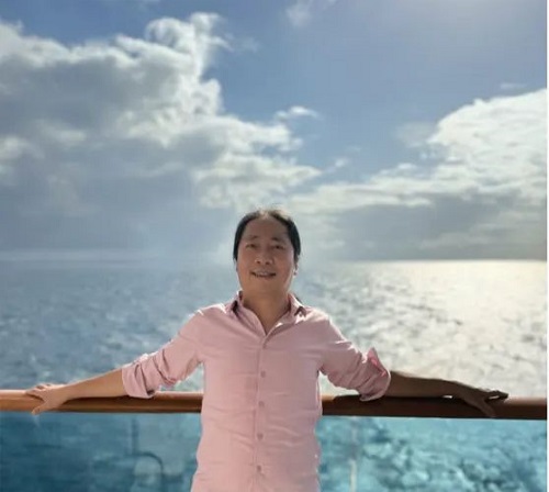 洪浩昌油画艺术展绽放众