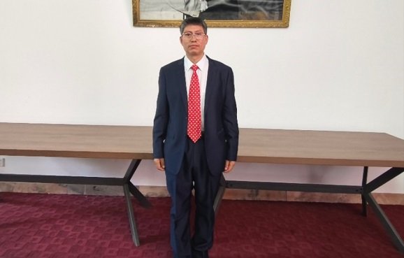 著热烈祝贺艺术家徐连军荣
